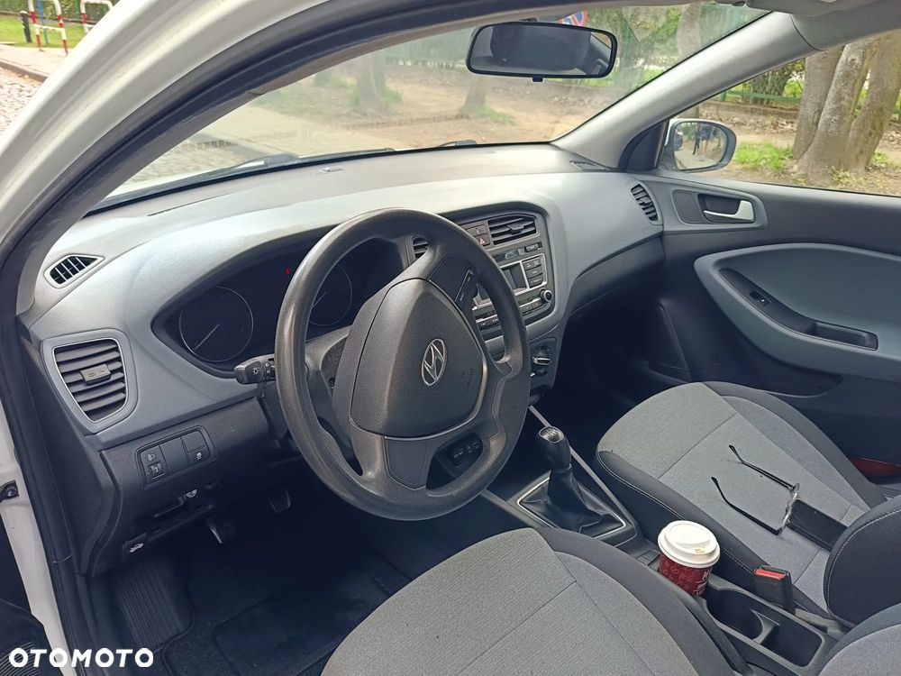 Hyundai i20 blue 1.2 Classic - 5