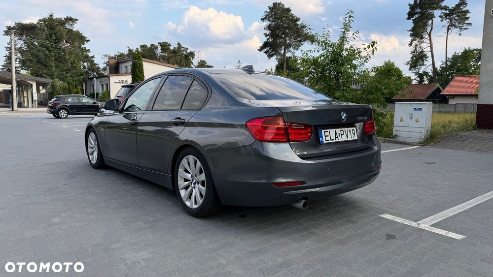 BMW Seria 3 318d Modern Line - 5