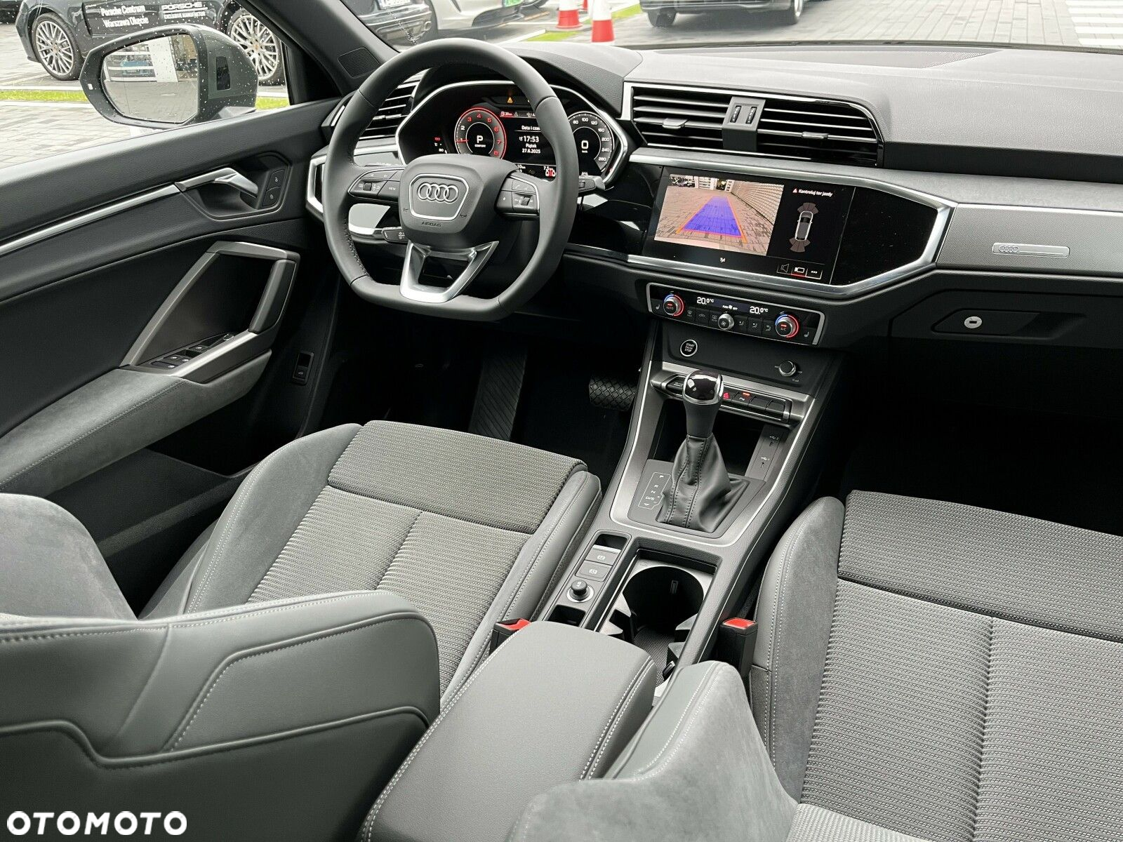 Audi Q3 Sportback - 16