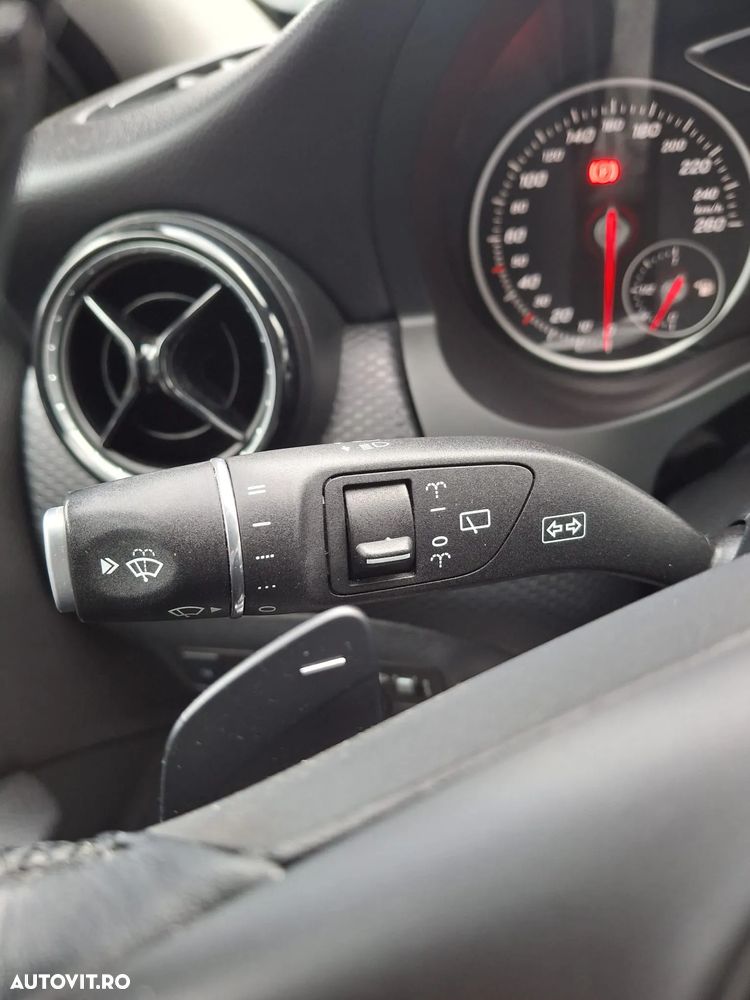 Mercedes-Benz A - 18