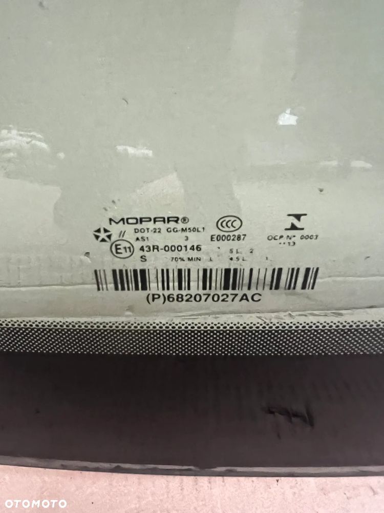 JEEP GRAND CHEROKEE WK2 SZYBA PRZEDNIA ORYGINAŁ - 2