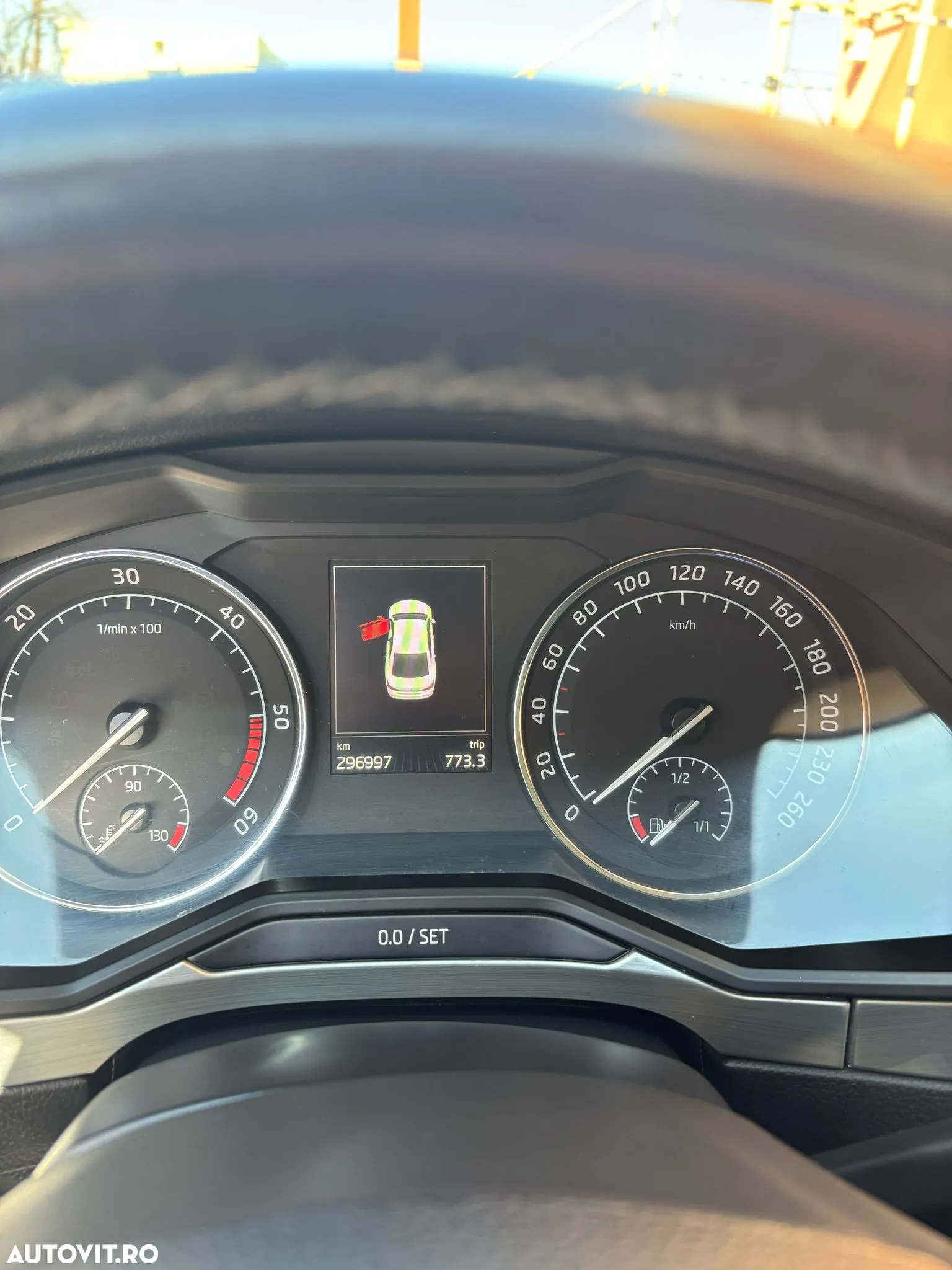 Skoda Superb 2.0 TDI DSG Ambition - 10