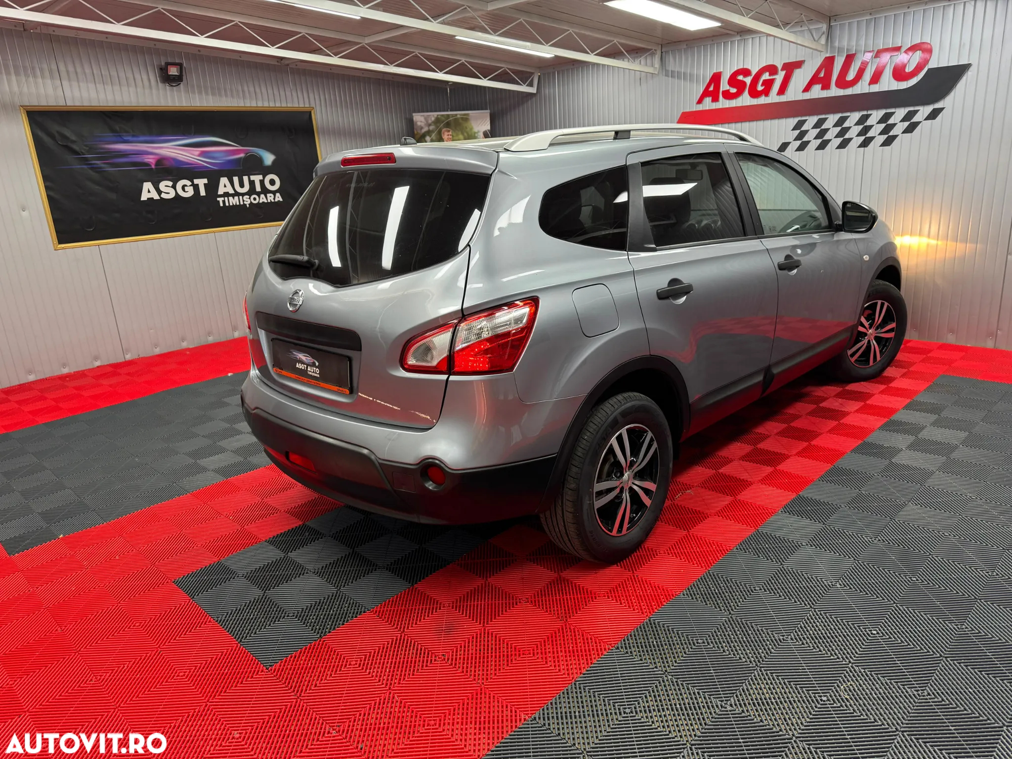 Nissan Qashqai+2 - 7