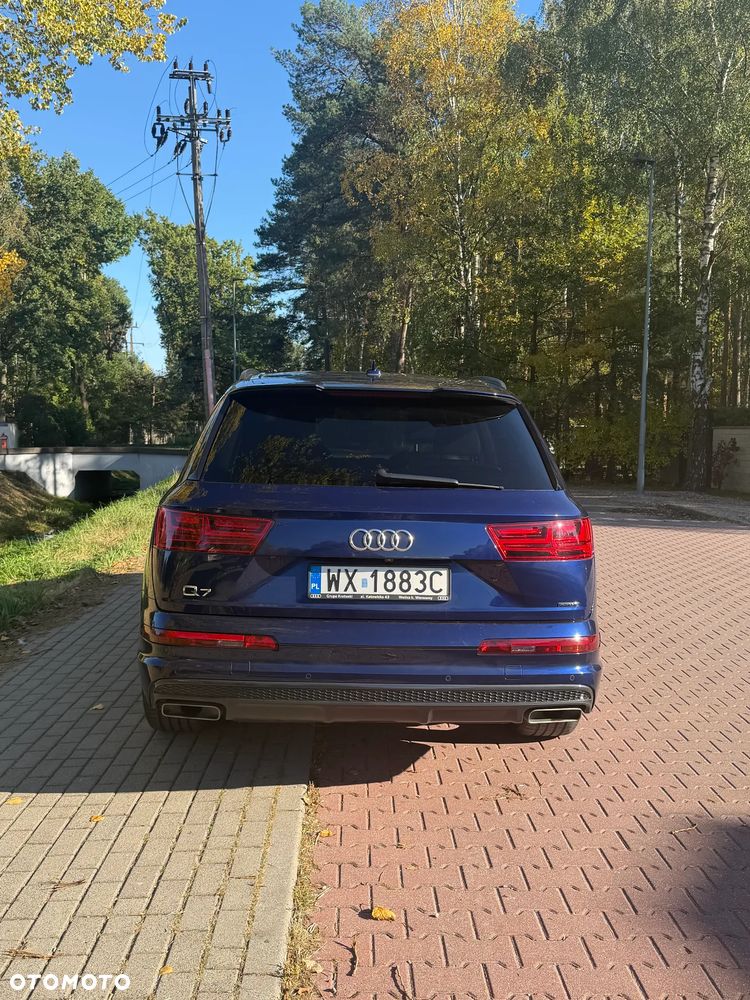 Audi Q7 2019 photo 3