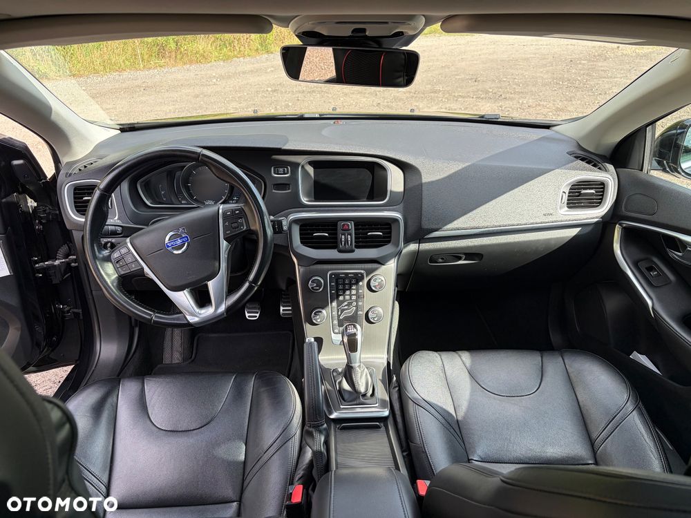 Volvo V40 D4 Drive-E Summum - 3