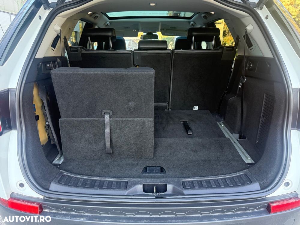 Land Rover Discovery Sport - 12