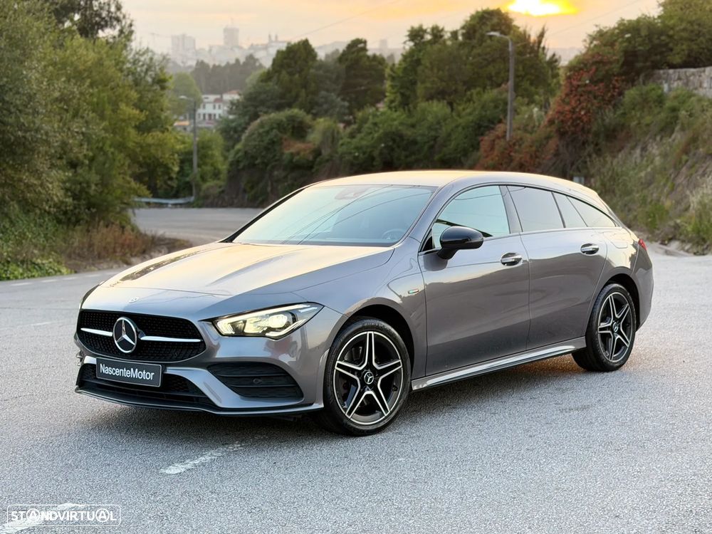 Mercedes-Benz CLA 250 e Shooting Brake AMG Line - 2
