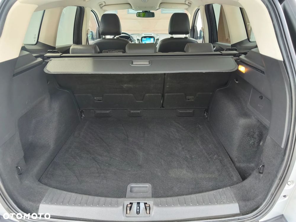 Ford Kuga 2.0 TDCi 2x4 Titanium - 31