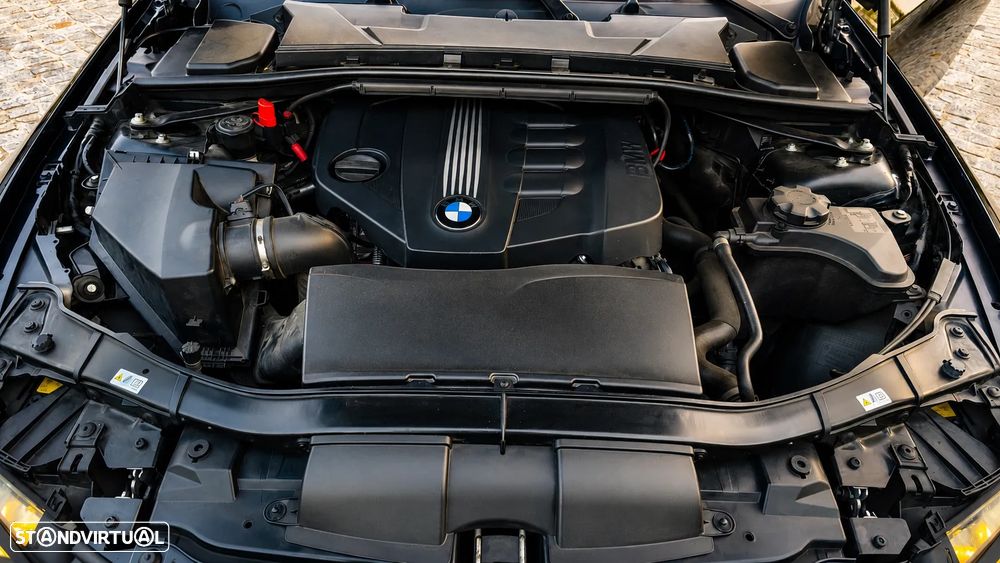 BMW 320 d Coupe Edição M - 5