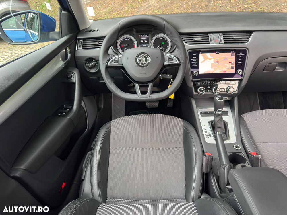 Skoda Octavia 1.6 TDI DSG Style - 6