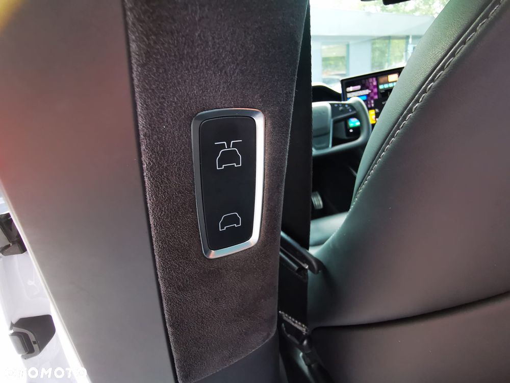 Tesla Model X Long Range - 22