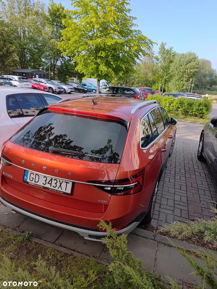 Skoda Superb 2.0 TDI SCR 4x4 Scout DSG - 4