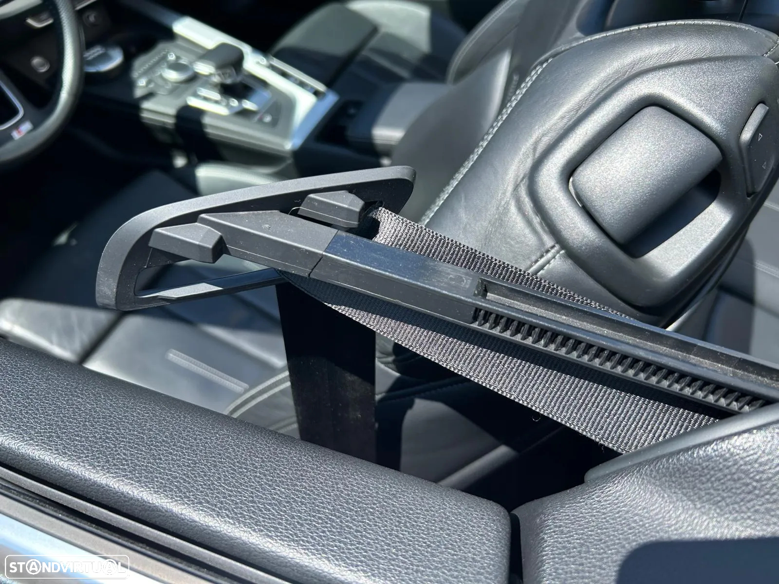 Audi A5 Cabrio 2.0 TDi S-line S tronic - 33