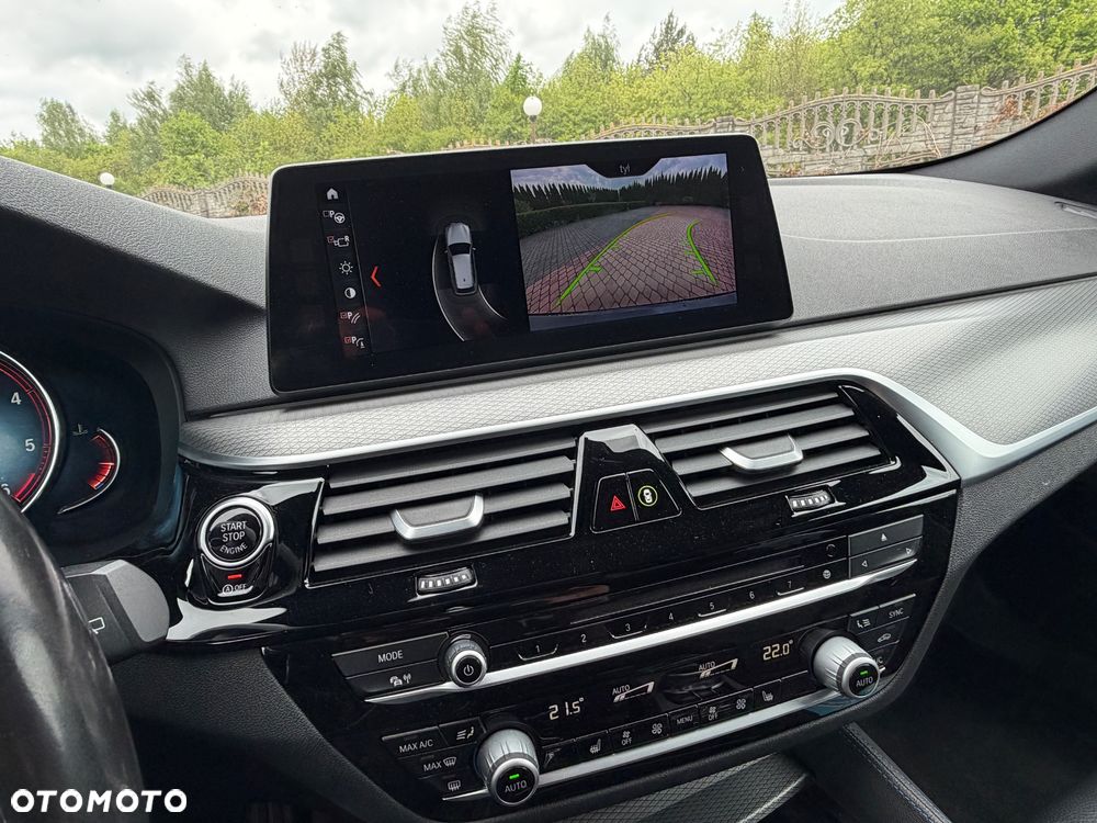 BMW Seria 5 520d M Sport Edition - 29
