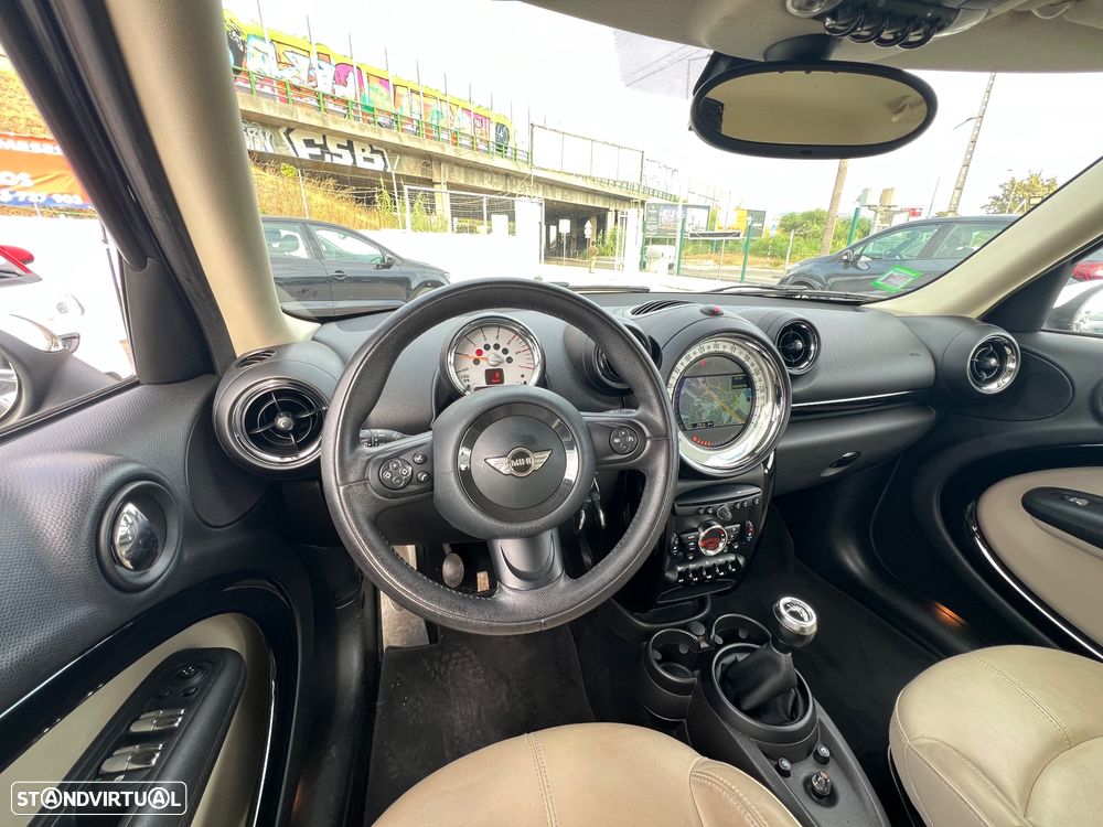 MINI Countryman Cooper D - 16