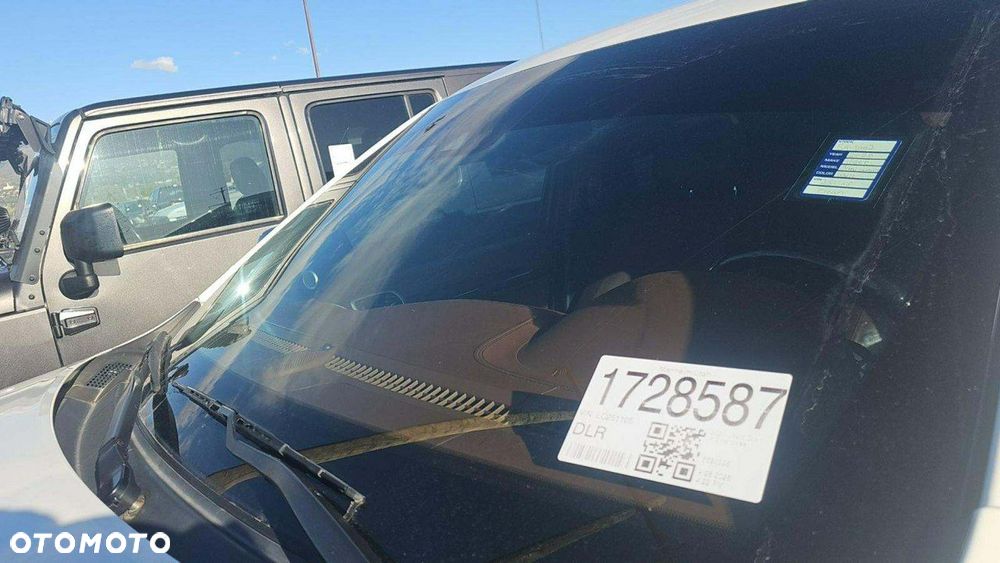 Jeep Grand Cherokee - 19