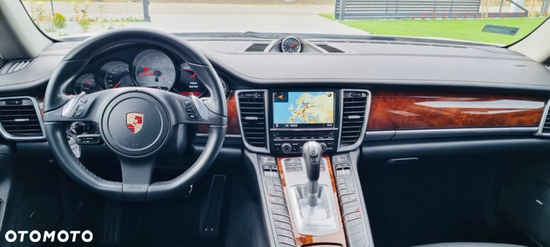 Porsche Panamera S Hybrid - 11