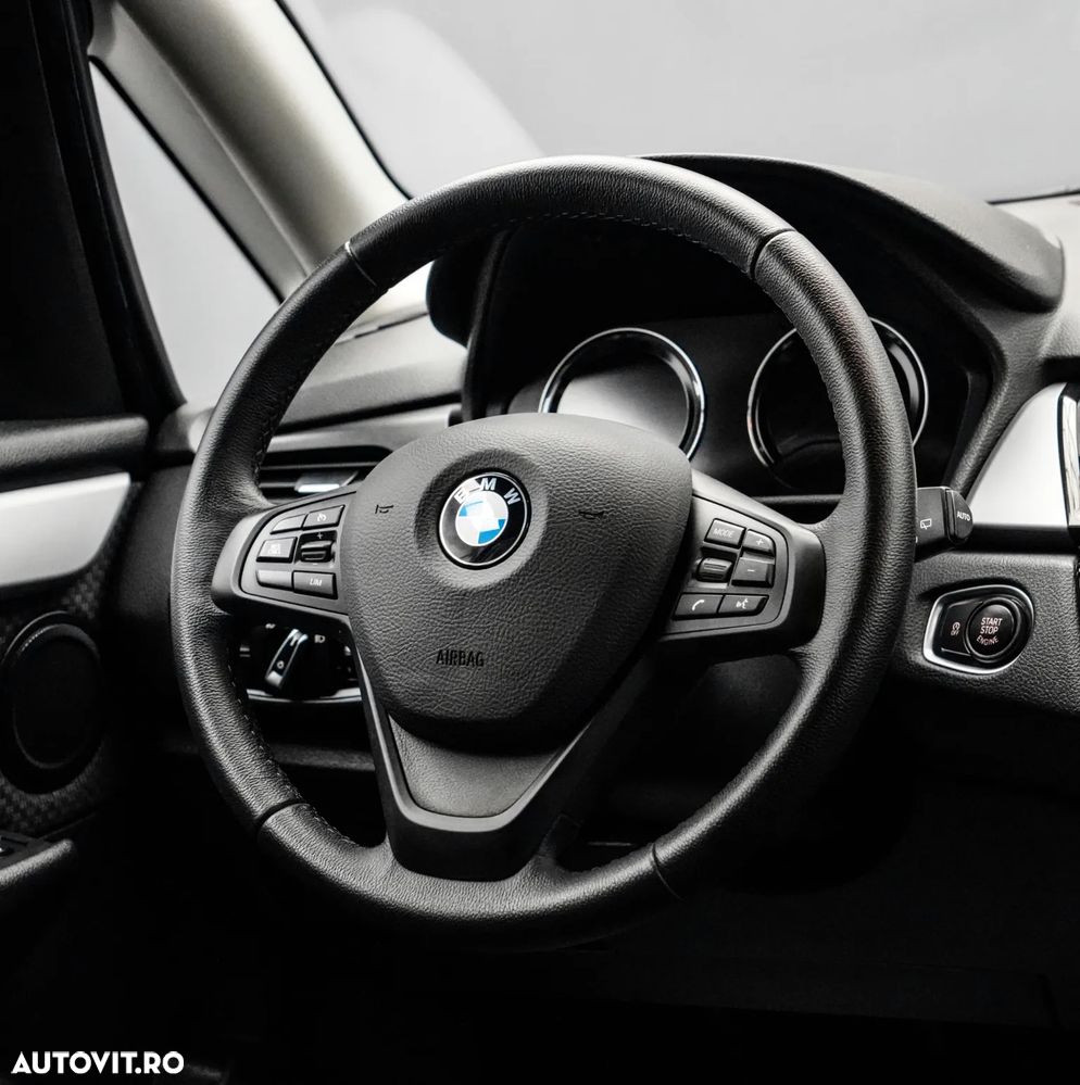 BMW Seria 2 216d Sport Line - 18