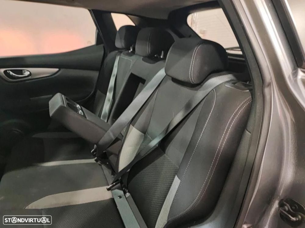 Nissan Qashqai 1.5 dCi N-Connecta - 7
