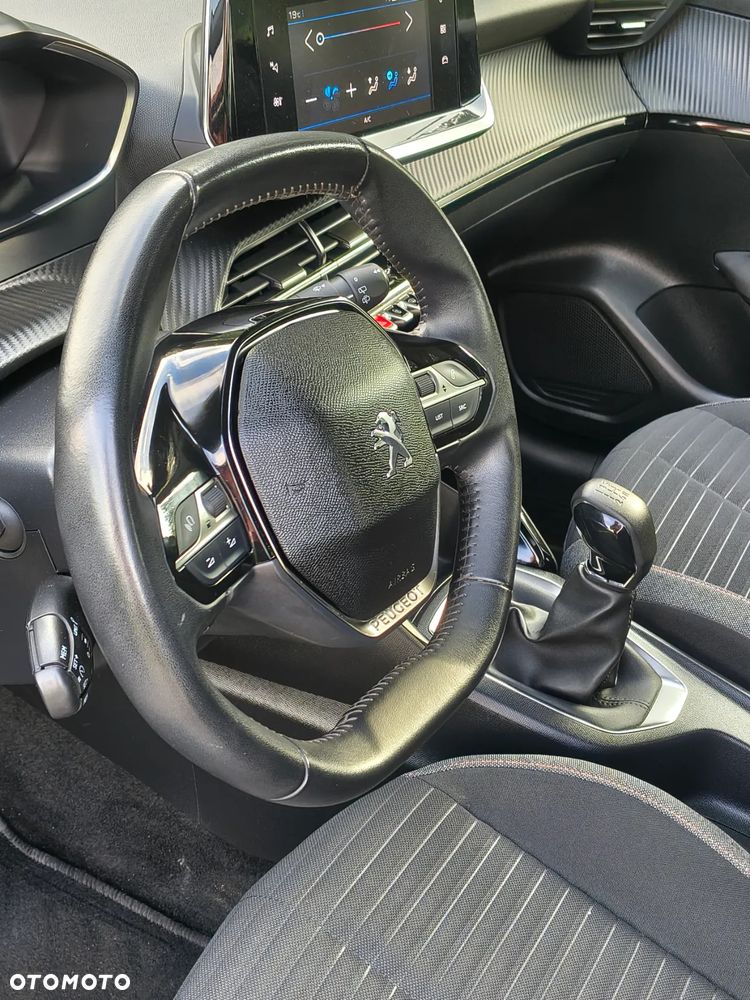 Peugeot 208 1.2 PureTech Allure S&S - 7