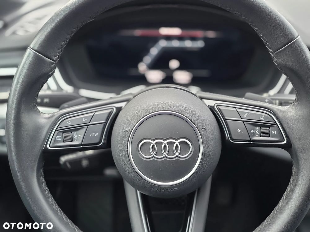 Audi A4 Limousine - 28