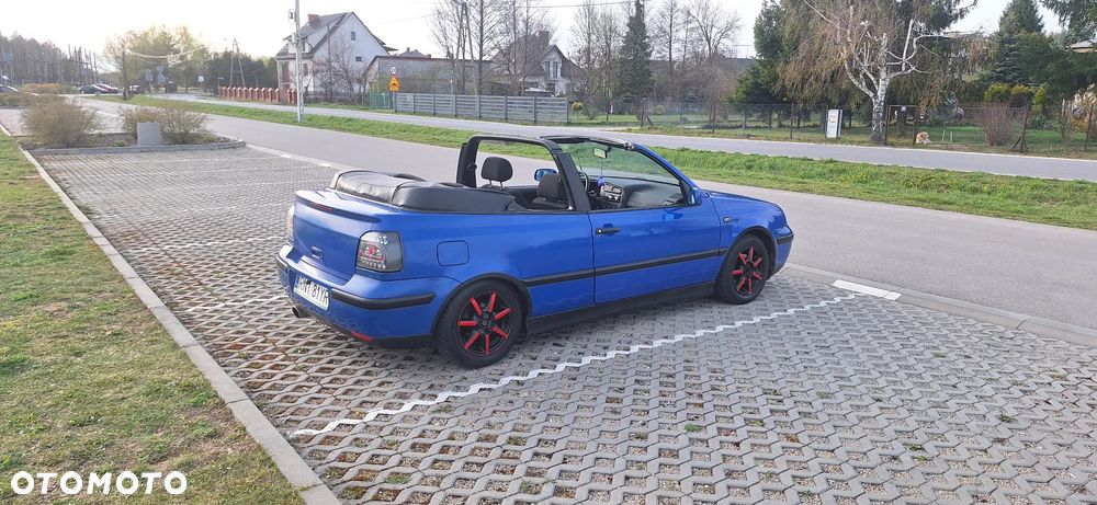 Volkswagen Golf - 8