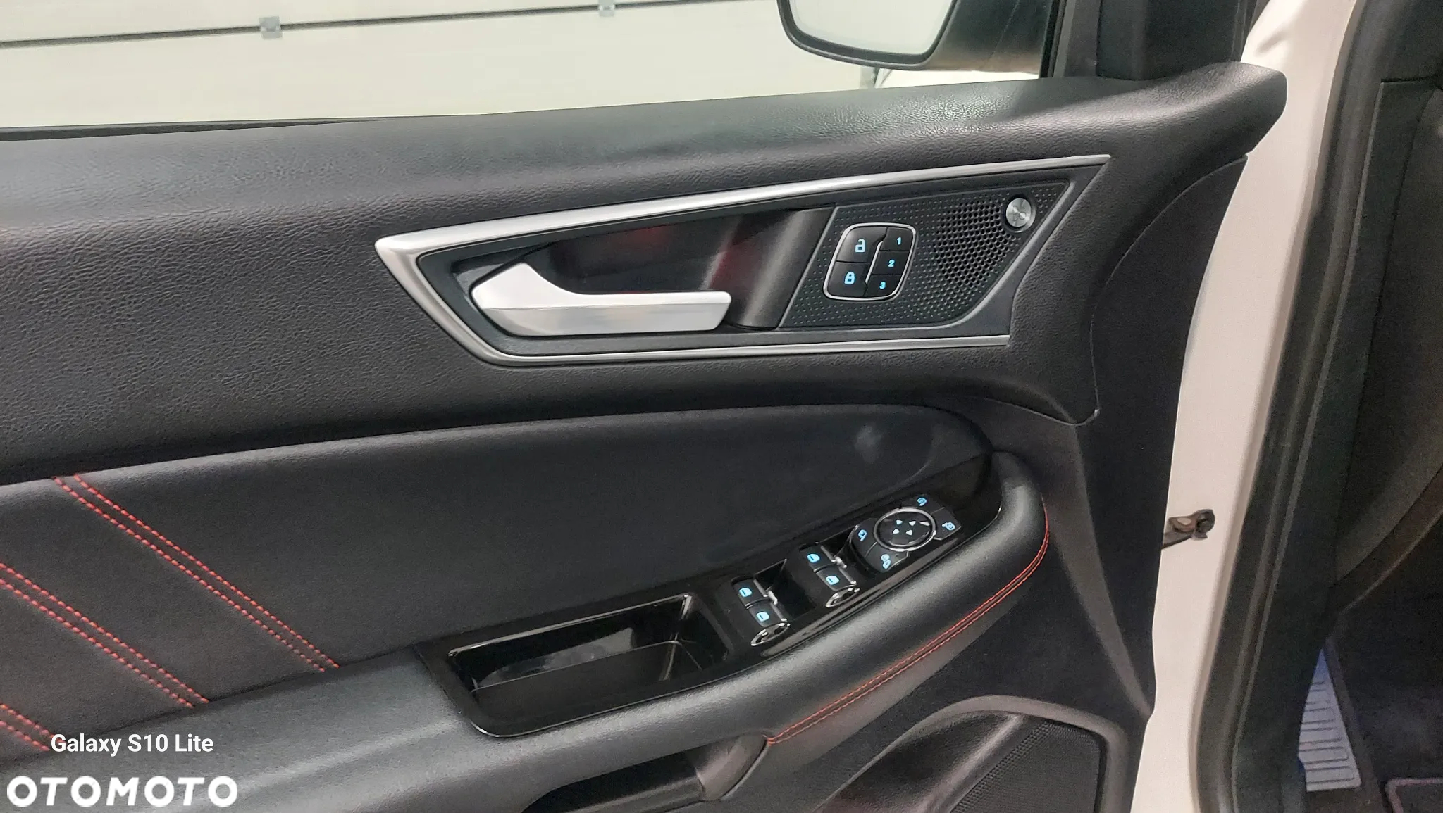 Ford Edge 2.0 EcoBlue Twin-Turbo 4WD ST-Line - 14