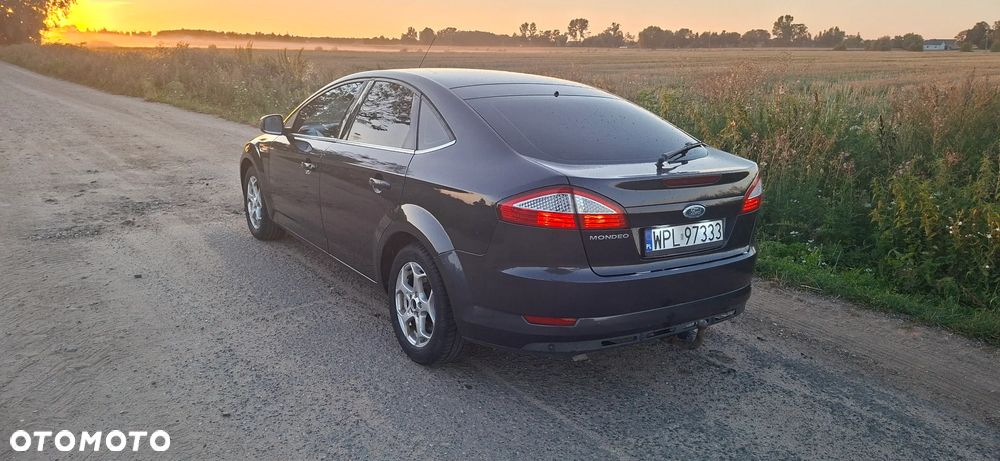 Ford Mondeo - 8