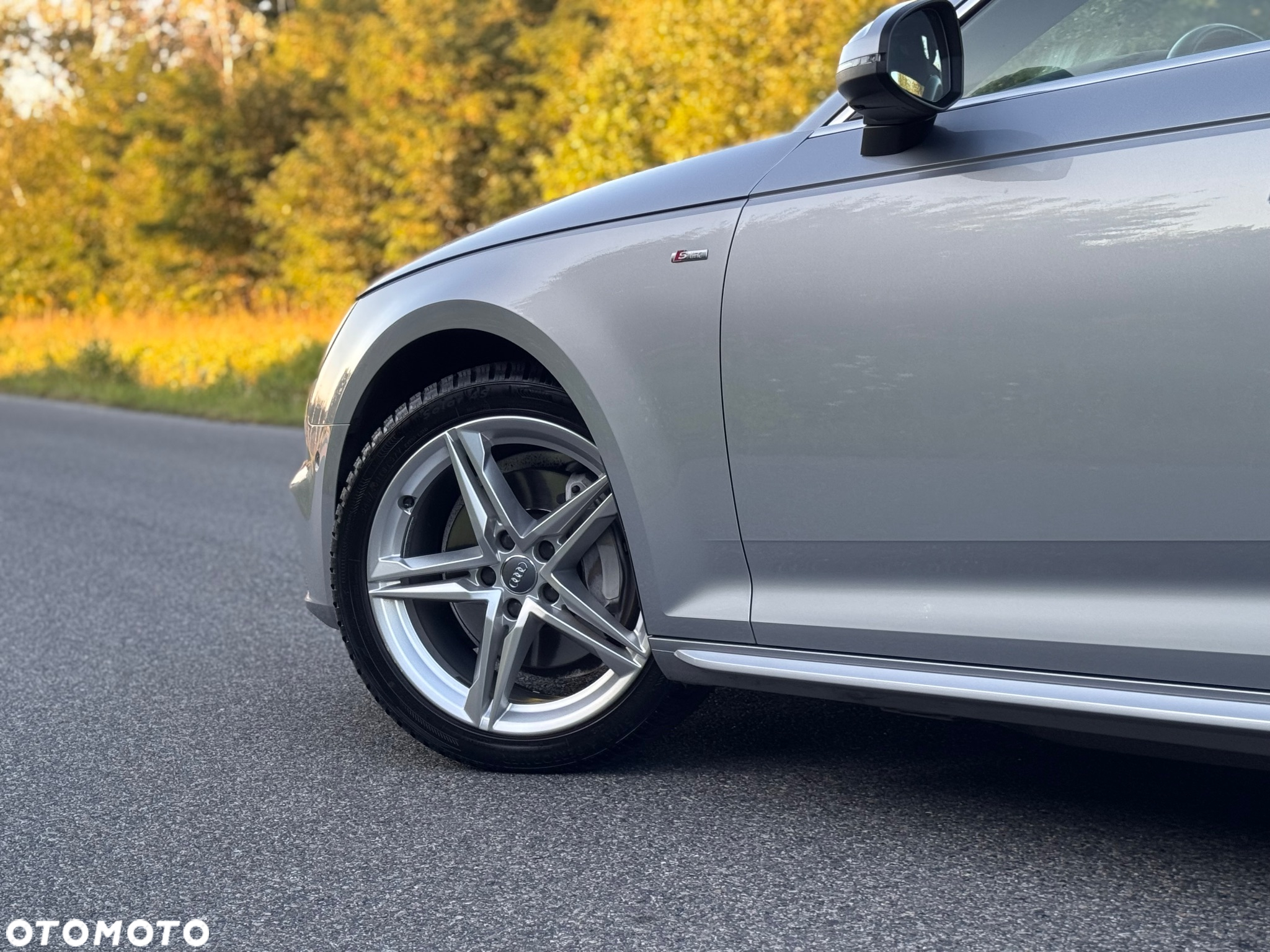Audi A4 Avant 40 TDI quattro S tronic S line - 13