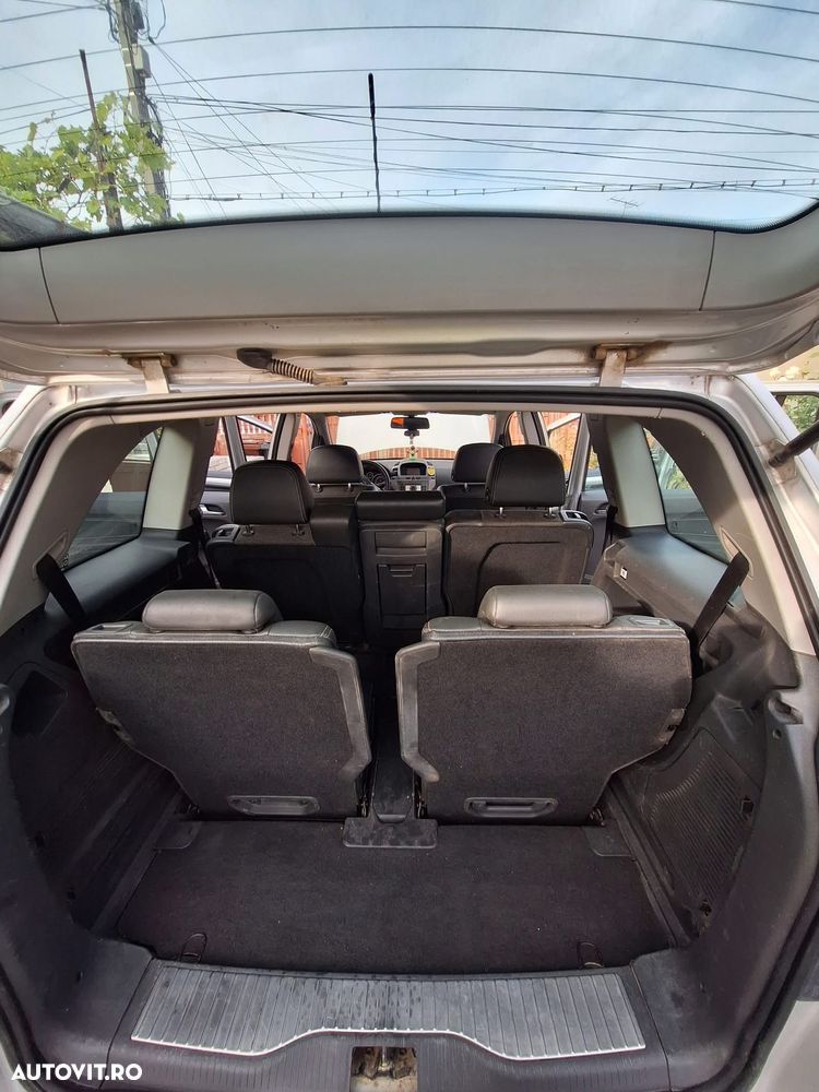 Opel Zafira - 11