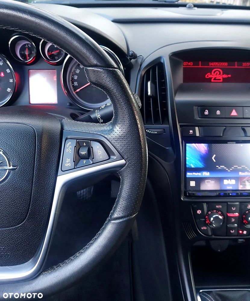 Opel Astra 1.6 Turbo Innovation - 19