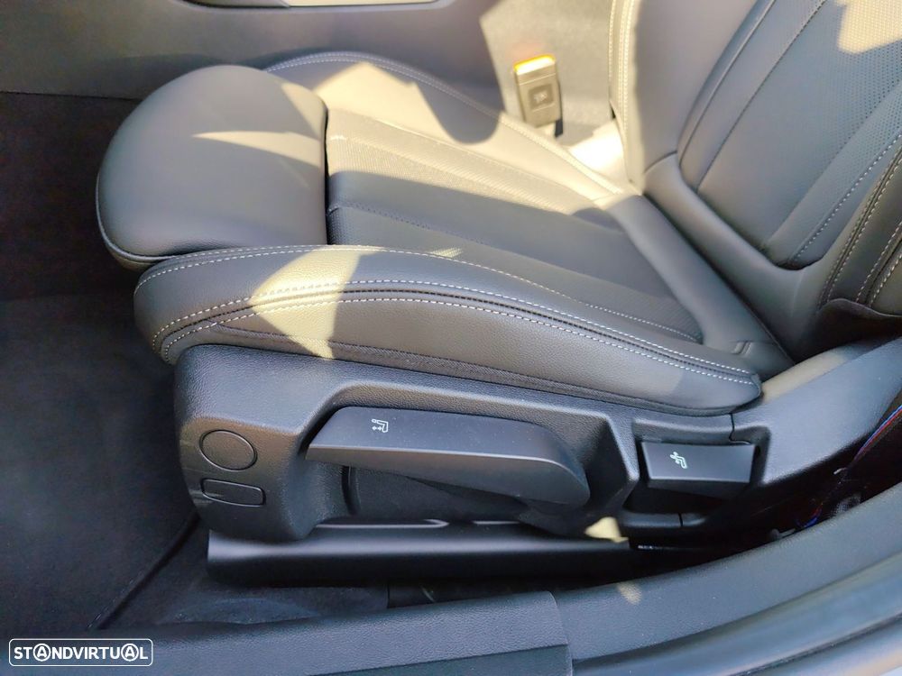 BMW 320 d Pack Desportivo M Pro Auto - 15