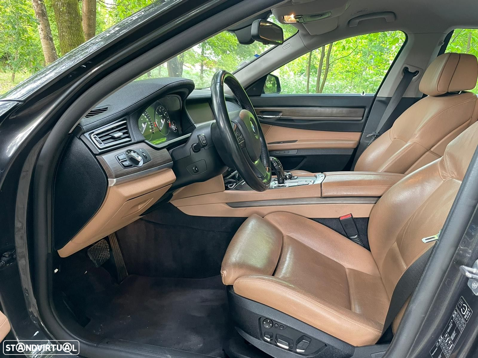 BMW 740 d - 13