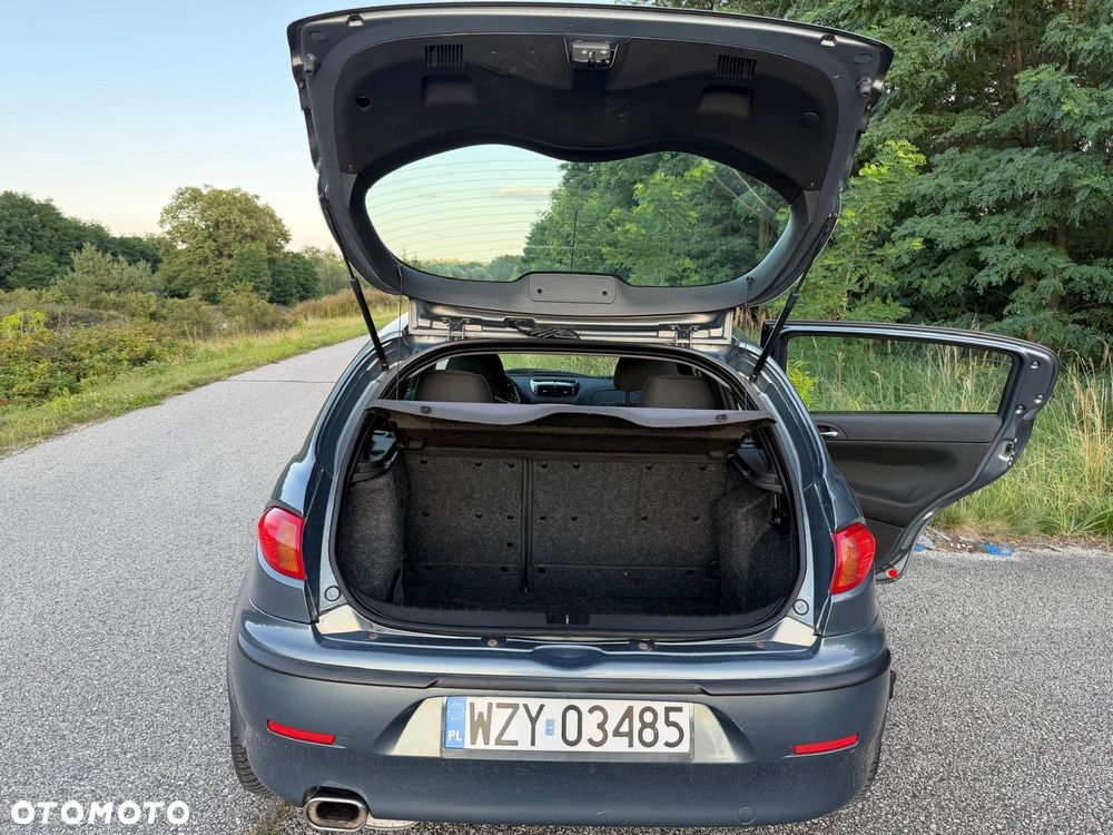 Alfa Romeo 147 - 9