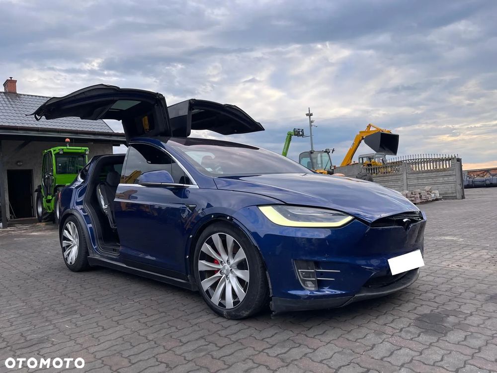 Tesla Model X Long Range - 27