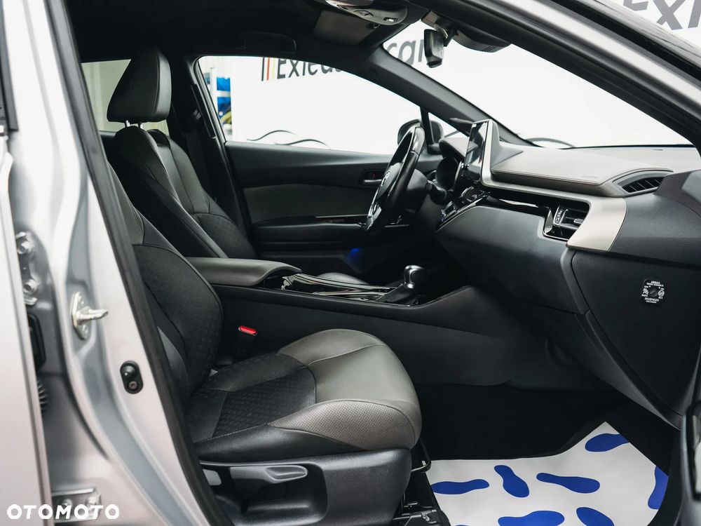 Toyota C-HR - 31