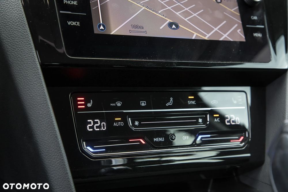 Volkswagen Passat - 35