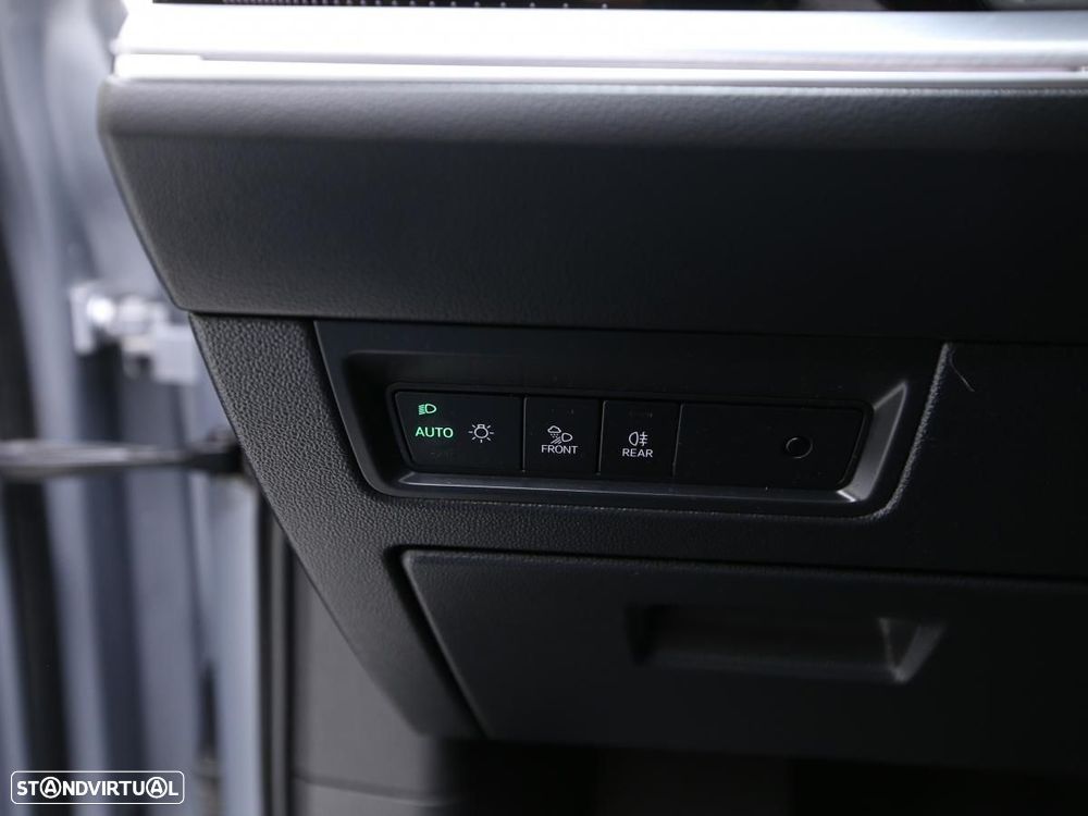 VW Touareg 3.0 TDI V6 Elegance - 23