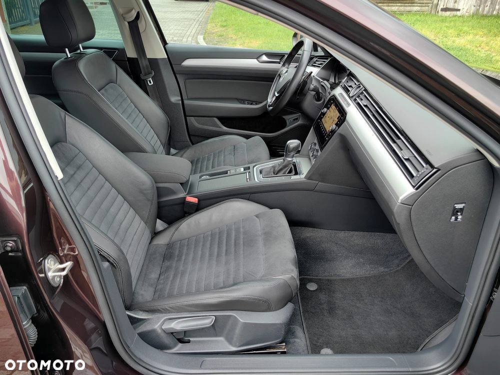 Volkswagen Passat 2.0 TDI Bi-Turbo BMT 4Mot Highline DSG - 10