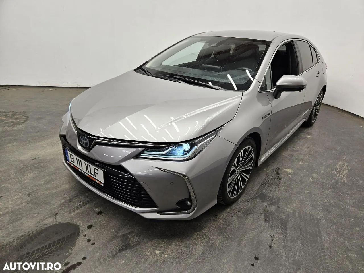 Toyota Corolla - 1
