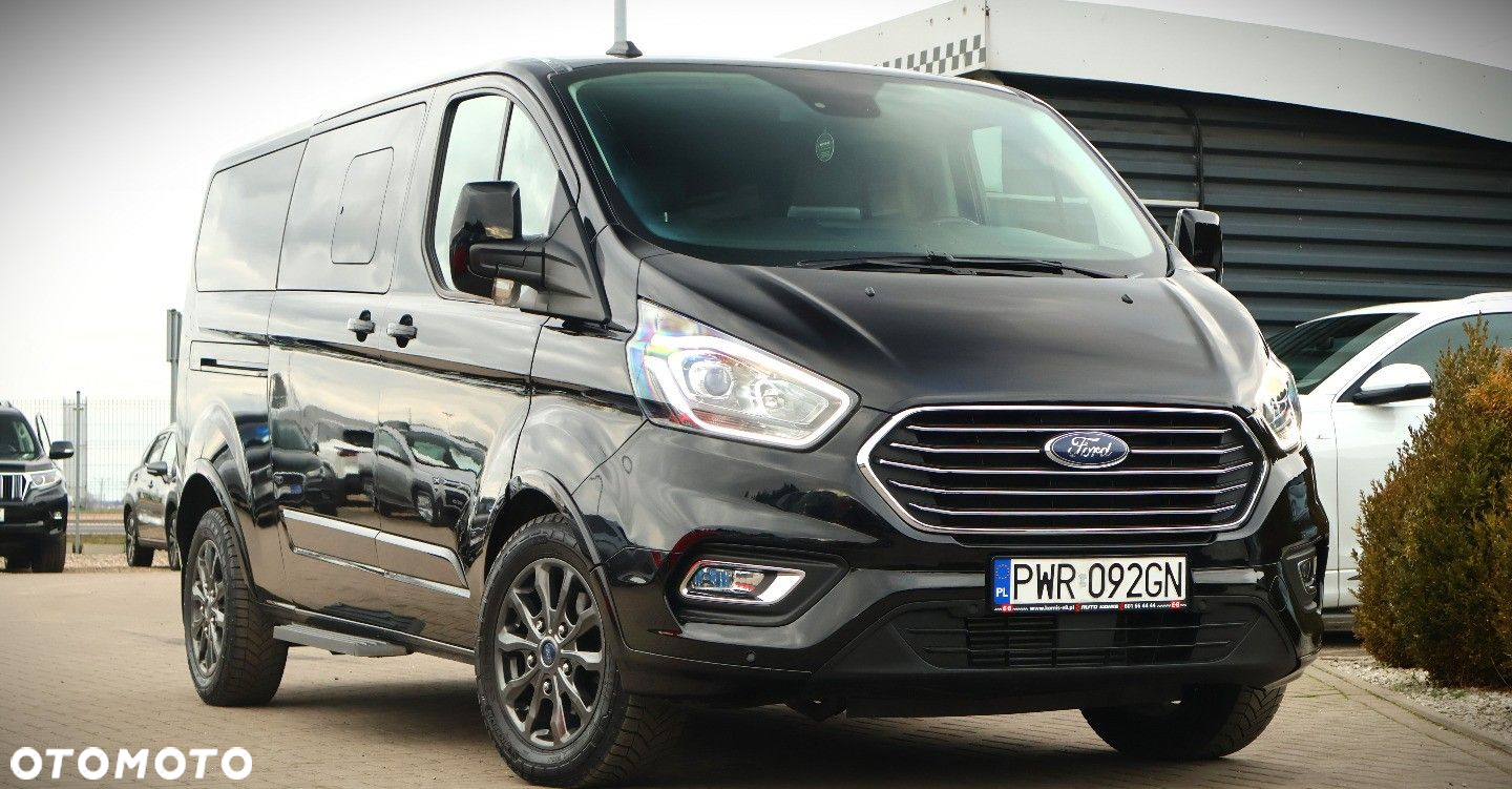Ford Tourneo Custom - 2