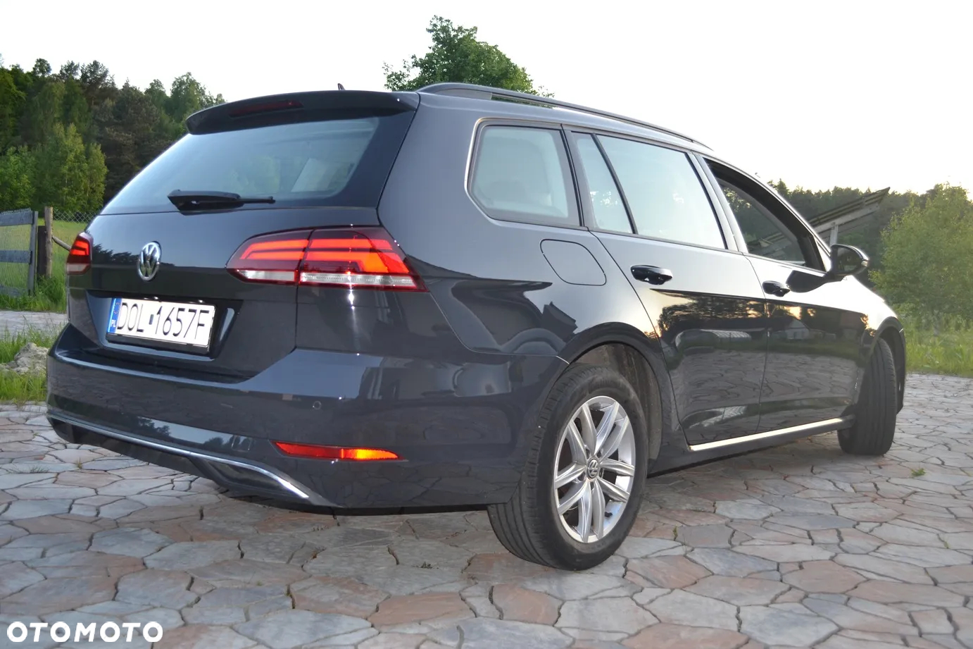 Volkswagen Golf 1.6 TDI SCR Comfortline - 8
