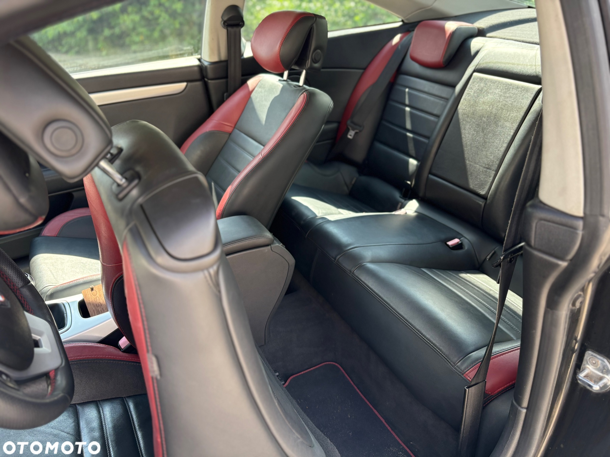 Renault Laguna 2.0 dCi GT Euro5 - 10