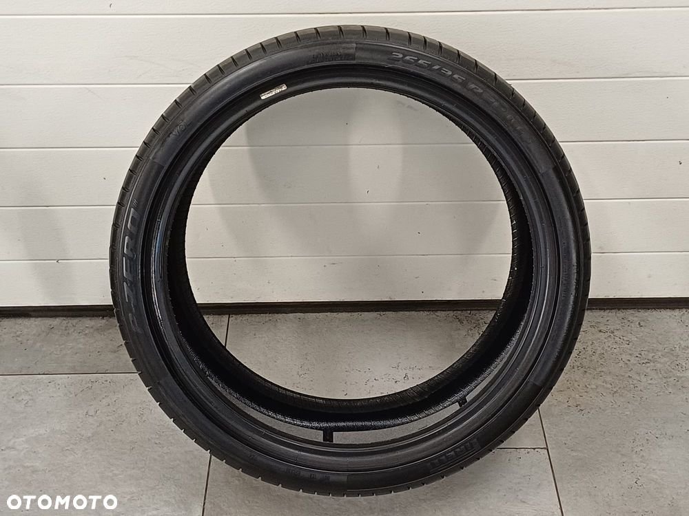 NR 14 Opony Lato 265/35/22 Pirelli P Zero Bieżnik ok. 5mm - 4