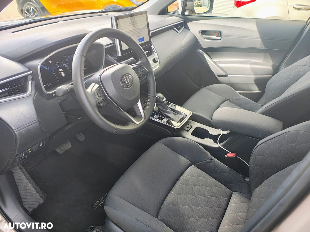 Toyota Corolla Cross - 6