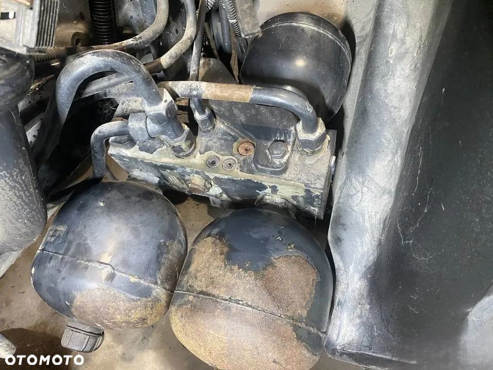BLOK HYDRAULICZNY MIĘKKIEJ OSI DEUTZ-FAHR AGROTRON 150 , 04452756 - 1