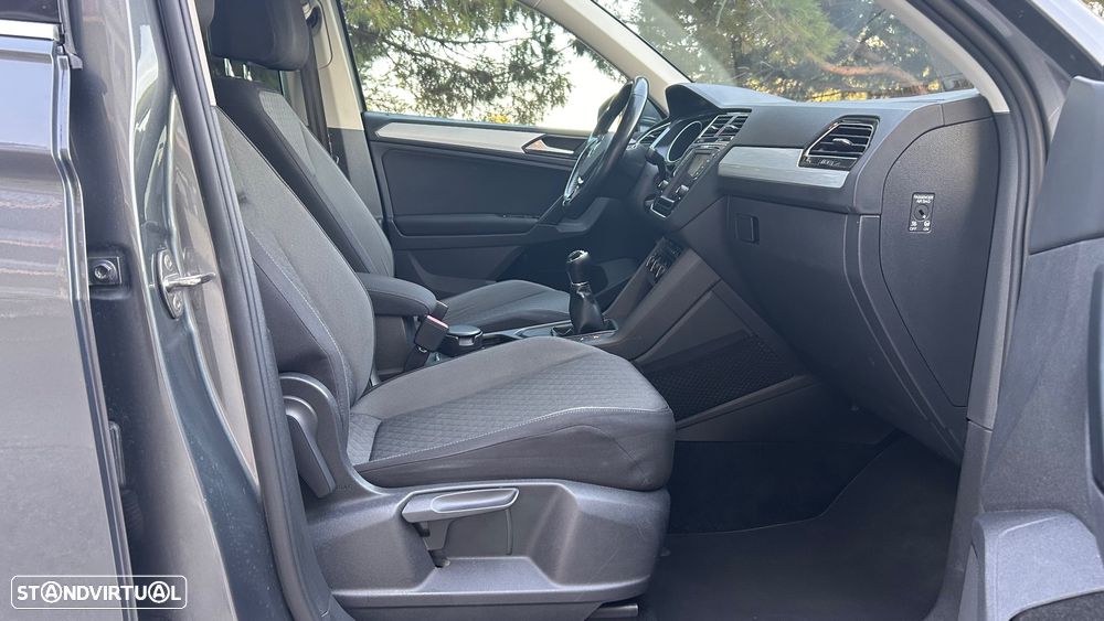 VW Tiguan 2.0 TDI Highline - 12