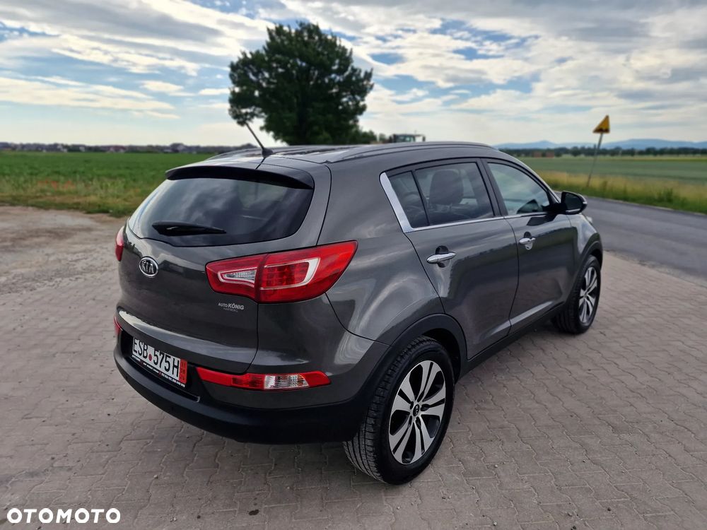 Kia Sportage 1.7 CRDI 2WD ISG Dream-Team Edition - 10