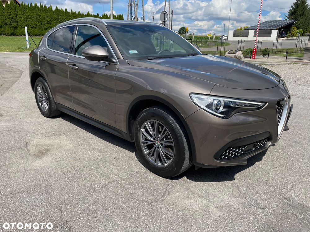 Alfa Romeo Stelvio 2.0 Turbo Sprint Q4 - 3
