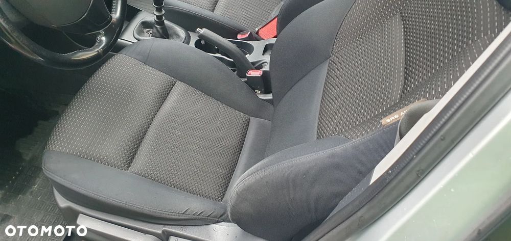 Hyundai i30 1.6 CRDi Comfort - 9